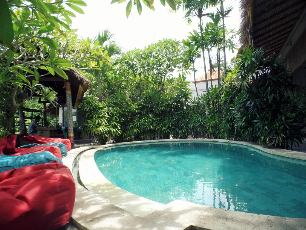Hotel Matra Bali Surf Camp à Canggu Extérieur photo